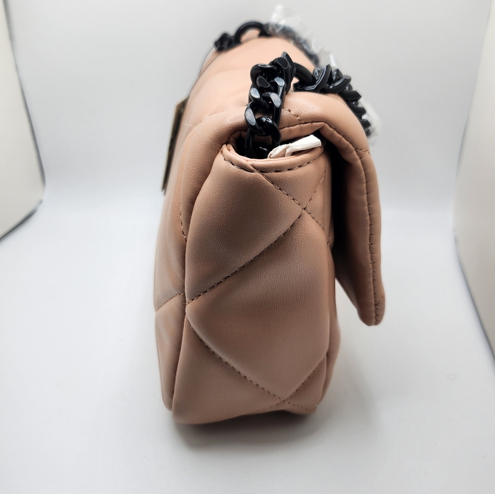 Badgley Mischka | Peach Creme & Black Diamond-Quilted Logo Messenger Bag - Picture 4 of 8